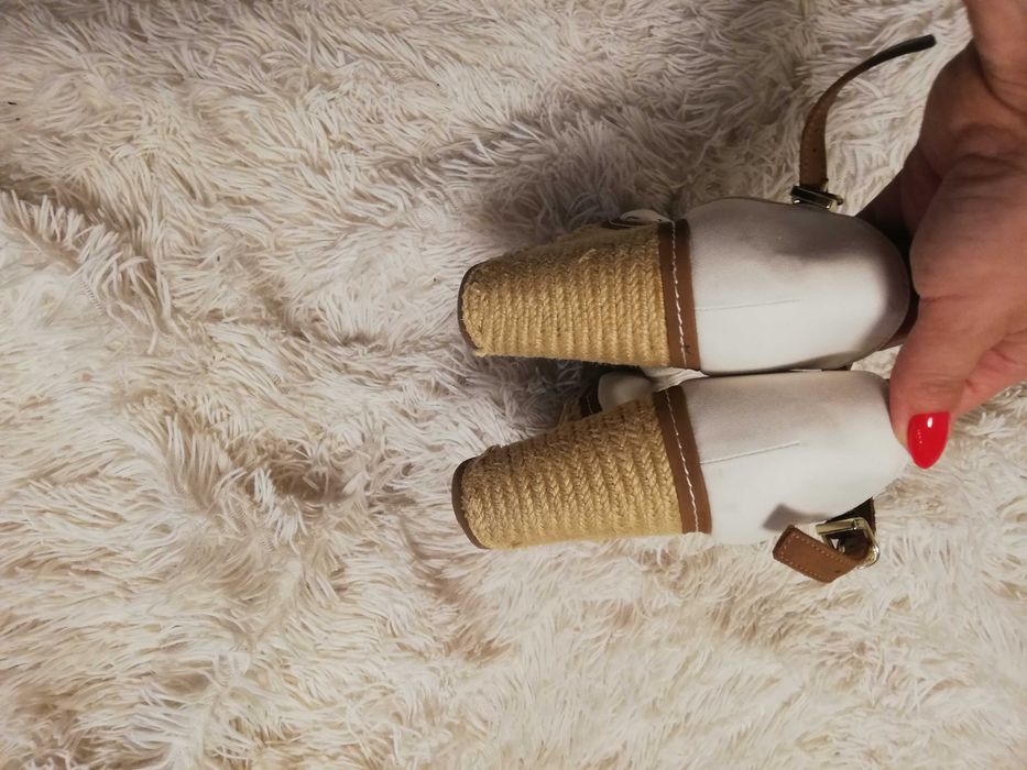 sandały Tommy Hilfiger 40 sandały 40 Tommy Hilfiger na koturnie skóra