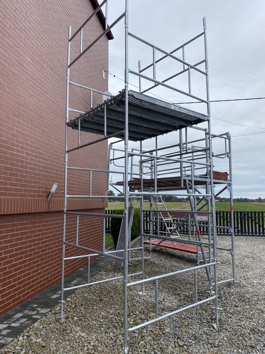 Rusztowanie Warszawskie Fasadowe Elewacyjne NOWE malowane NOWE