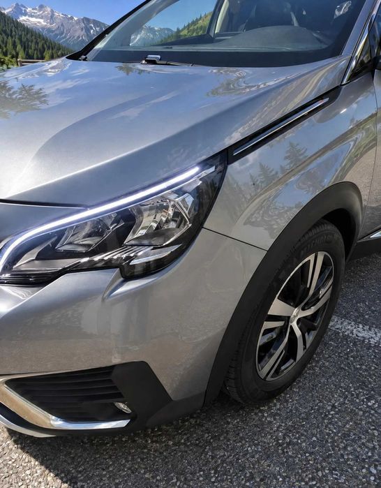 Peugeot 5008 1.5 BlueHDi 130cv Automático | Allure Pack | 7 Lugares — photo 2