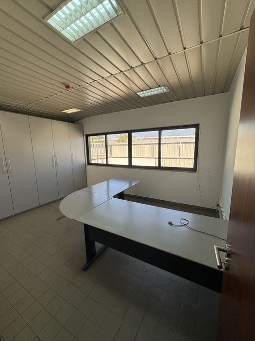Armazém Arrendamento na Trofa