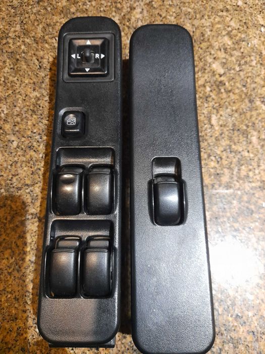 Vendo vendo botão do vidro elétrico original mitsubishi Pajero e L200