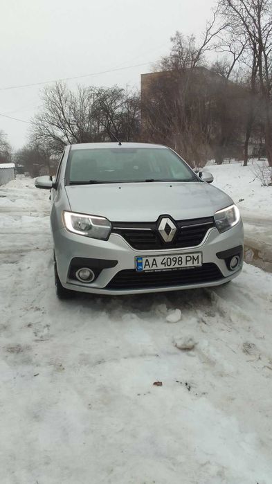 Протам автомобіль Reno Logan