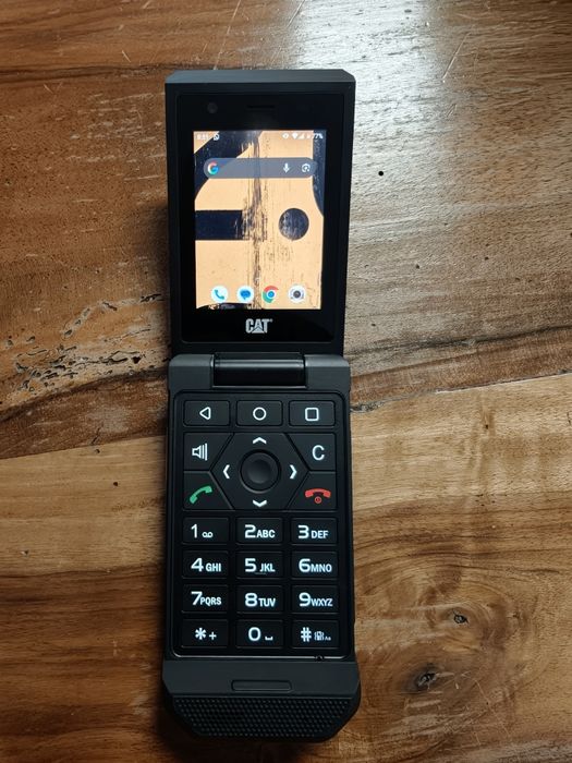 Cat S22 Flip (Como Novo) + 3 Baterias – Ideal para Digital Detox!