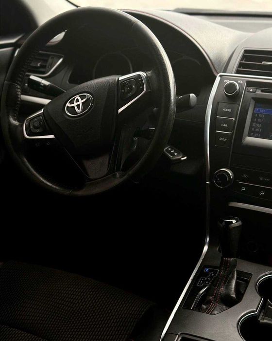 Аренда авто. Гібрид. Business. 2016г