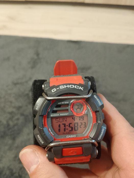 Casio g shock gd 400