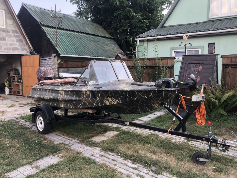 Човень ОБЬ 1 з двигуном Mercury F30ELPT та лафетом