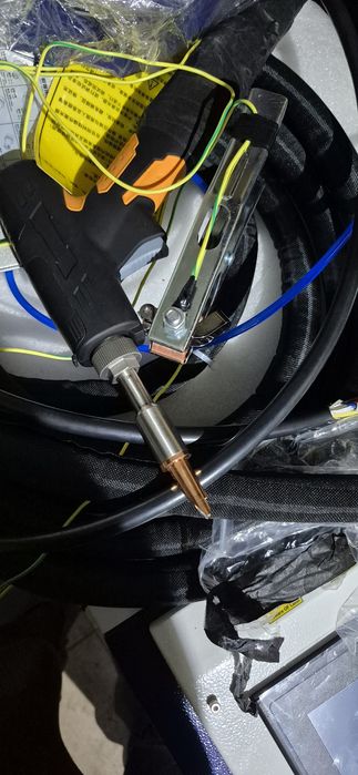 Лазерна сварка апарат 4 в  1 1500 ват