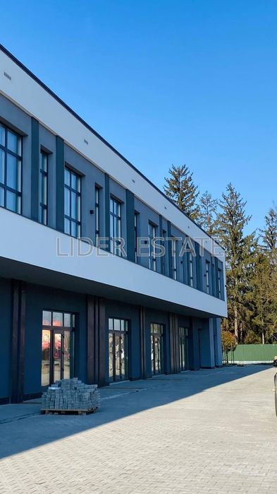 Здається в оренду комерційне приміщення різного розміру