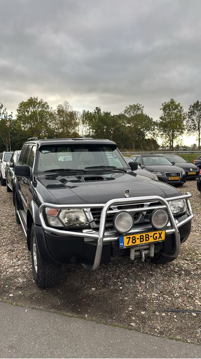 Nissan Patrol Y60 Y61