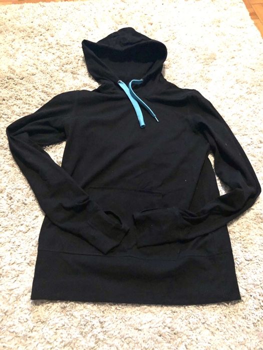 Czarna bluza sportowa Crivit z kapturem