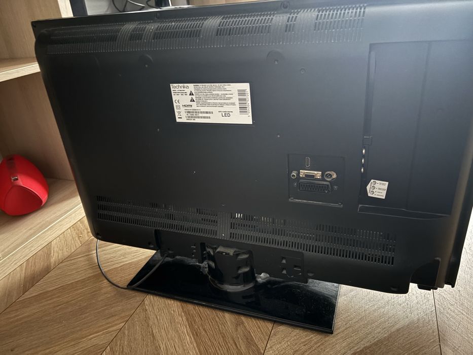 Telewizor technika 32 cale, model: 32” 904B AW14