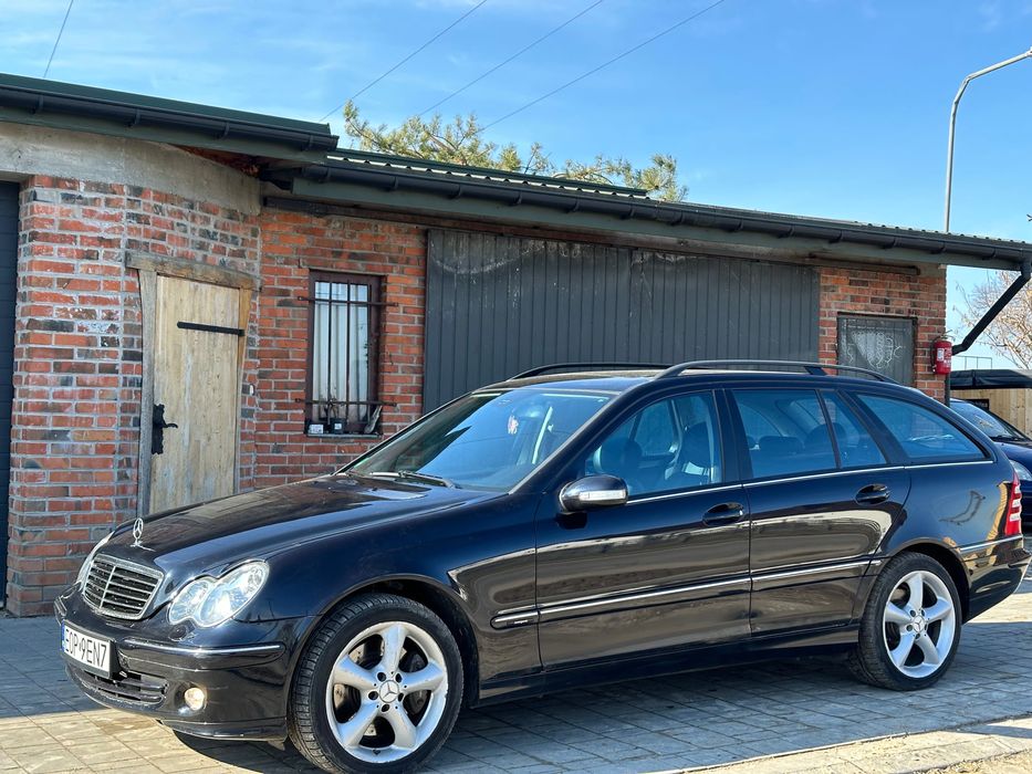 Mercedes Benz Klasa C280 W203/S203 /AVANGARDE/ HARMAN KARDON/ Niski przebieg 194tyś
