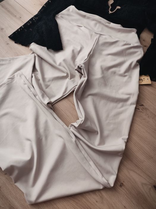 Spodnie leginsy push up laycra modelujące