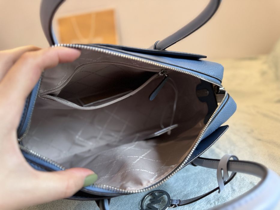 Michael Kors blekitna torebka shopperka