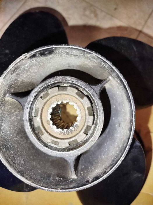 Гребной винт Mercury J 14.5 x 18 P для лодочного мотора . Алюм. Новый