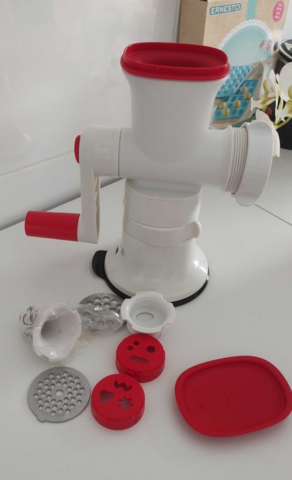 Picadora tupperware nova