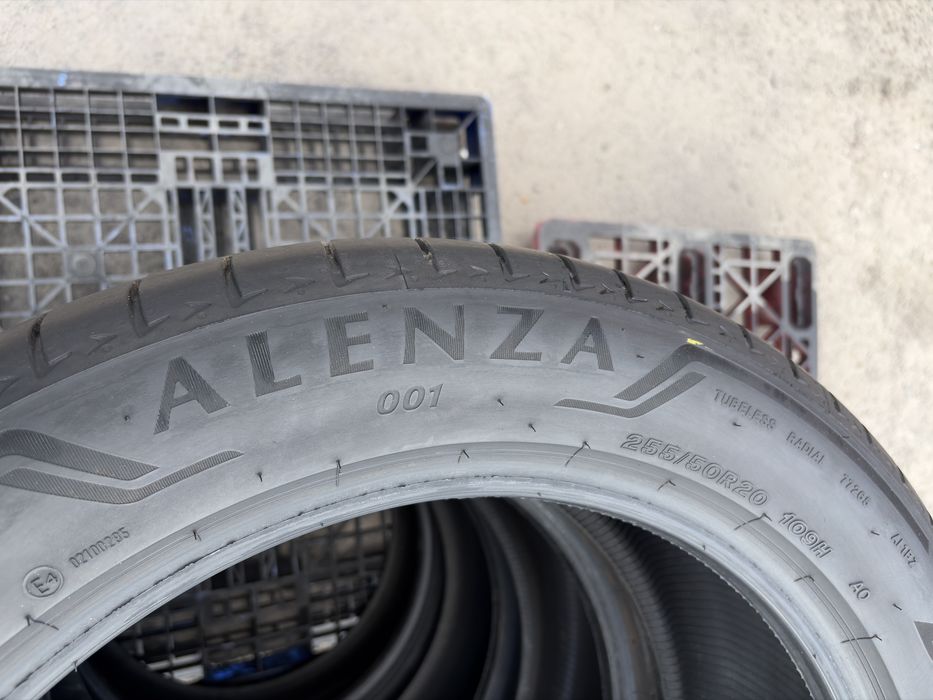 255/50 R20 Bredgestone Alenza 001 AO. Шины летние!