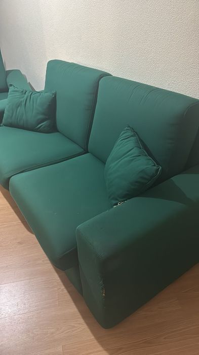 Vendo 2 sofás usados e com marcas de uso!!!