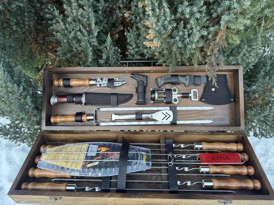 Подарунковий набір шампурів кейсі столикі начальнику чоловіку