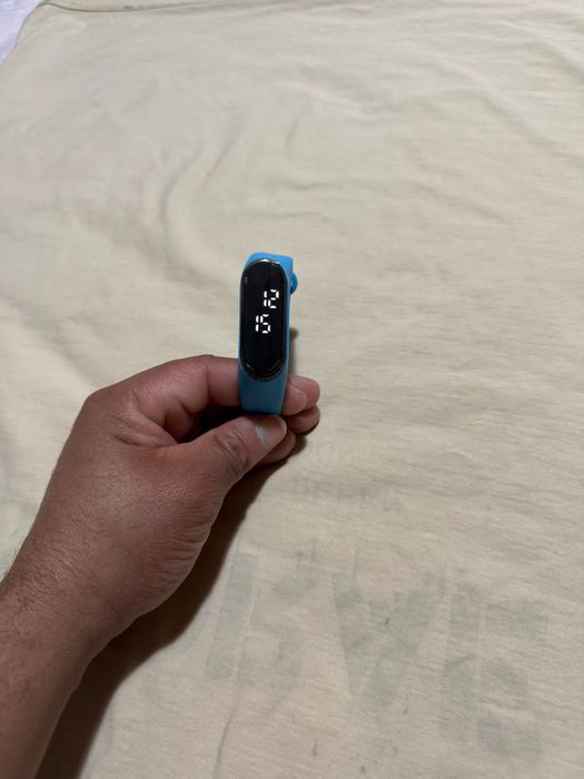 Relógio LED Azul Unissexo 5€