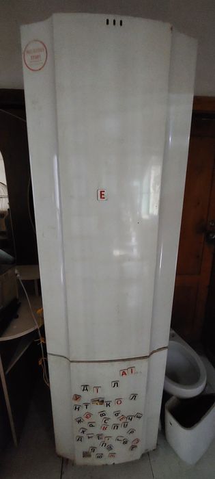 Холодильник продаю рабочий высокий 2метра