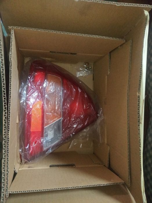 Farol traseiro Mitsubishi Lancer