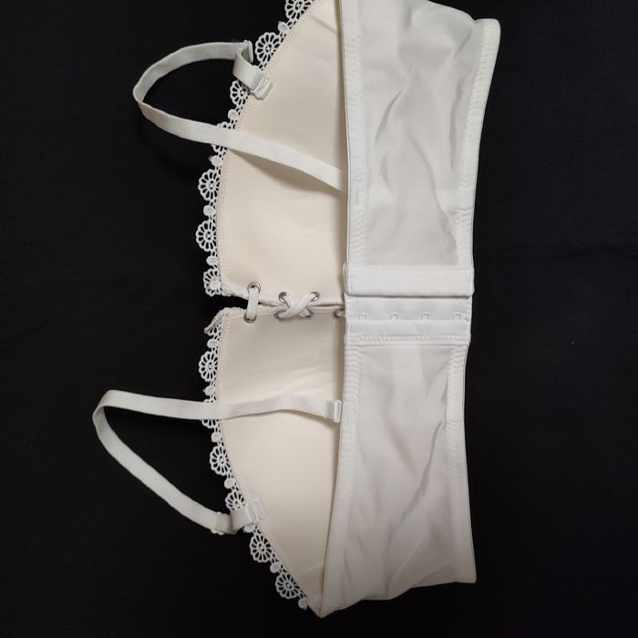 Продам бюстгальтер