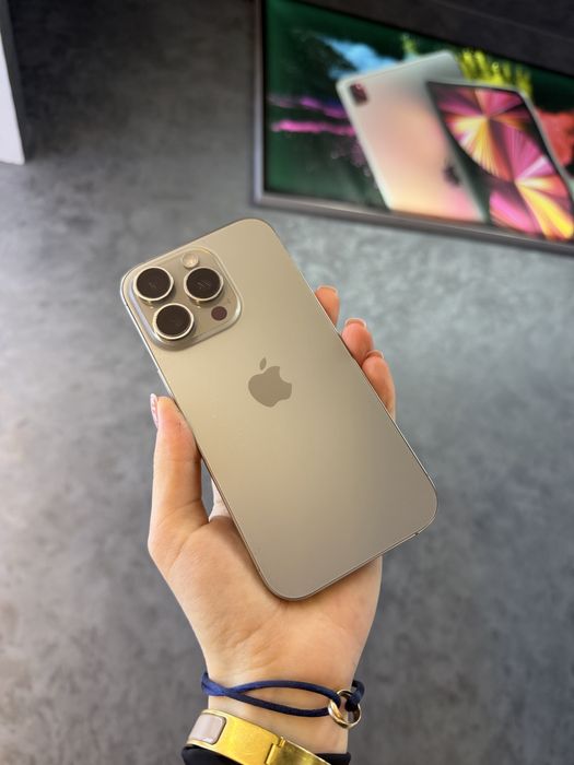 Б/у IPHONE 16Pro 256 Natural Titanium Neverlock Костюшка,5 igrand