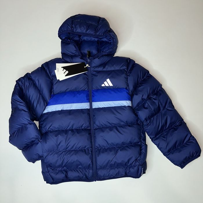 Adidas новая оригинальная очень стильная и теплая дутая курточка