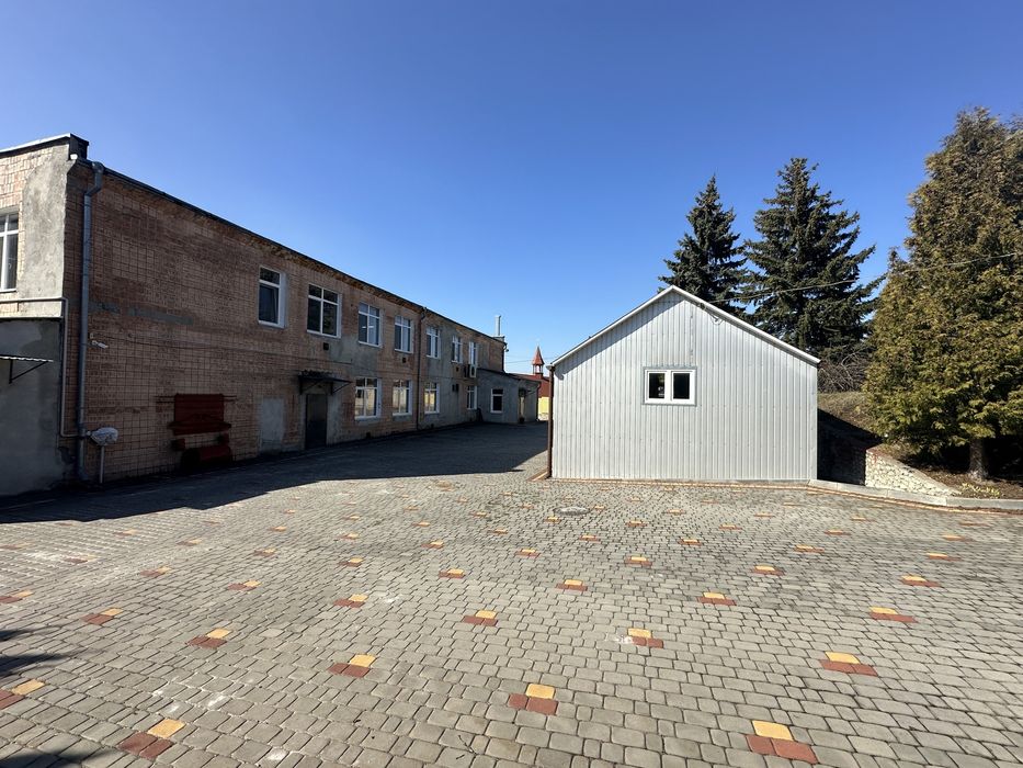 Оренда приміщення вільного призначення в пригороді Тернополя.