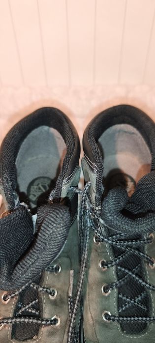 Buty Helly Hansen Nr 38.7 Skóra Stan Bardzo Dobry.
