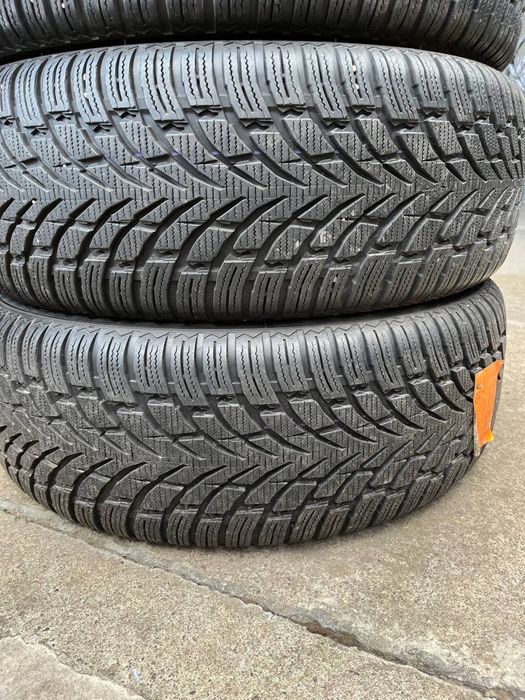 Хороший комплект зимніх шин 235/55R20 Nokian WR SUV4