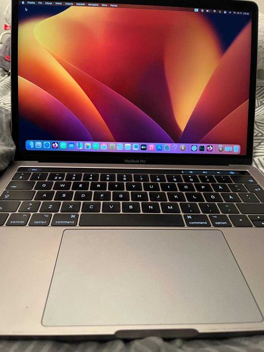 Macbook Pro 13" z Touchbar