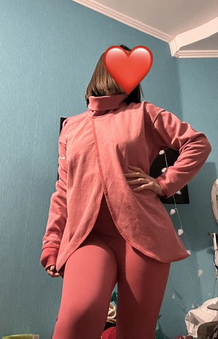 Костюм NIKE для беременных