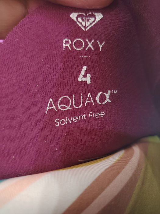 Fato Surf Roxy pouco uso
