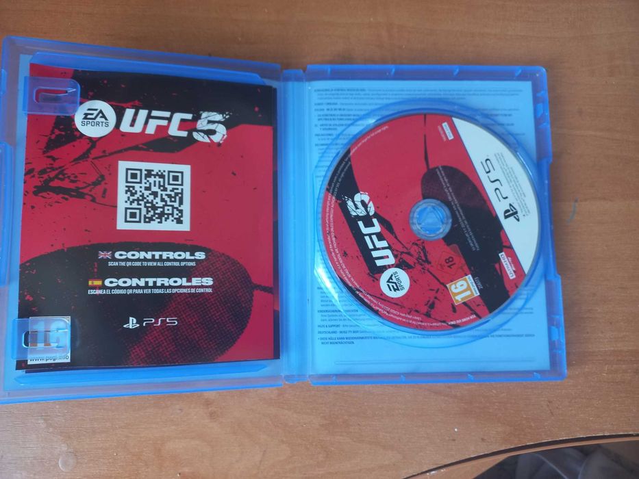 UFC 5 PS5 новий диск