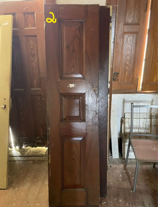 Portas antigas madeira maciça