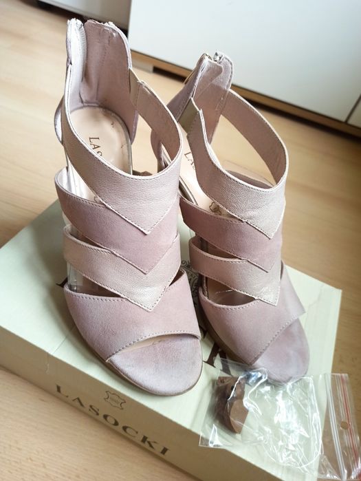 Buty na obcasie rozm. 38