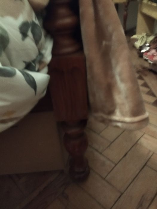 Cama Antiga Em Óptimo Estado com Colchão