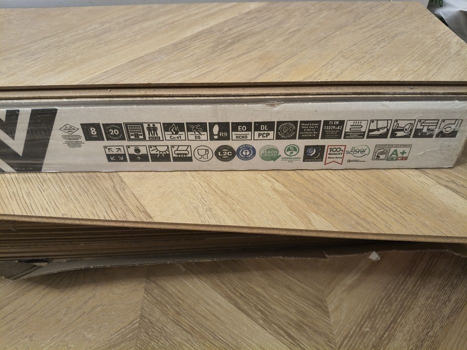 Nowe - Panele podłogowe AGT Pruva – ok. 5 m²