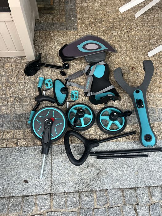 Triciclo e Bicicleta 4 em 1 (10 meses a 5+ anos)