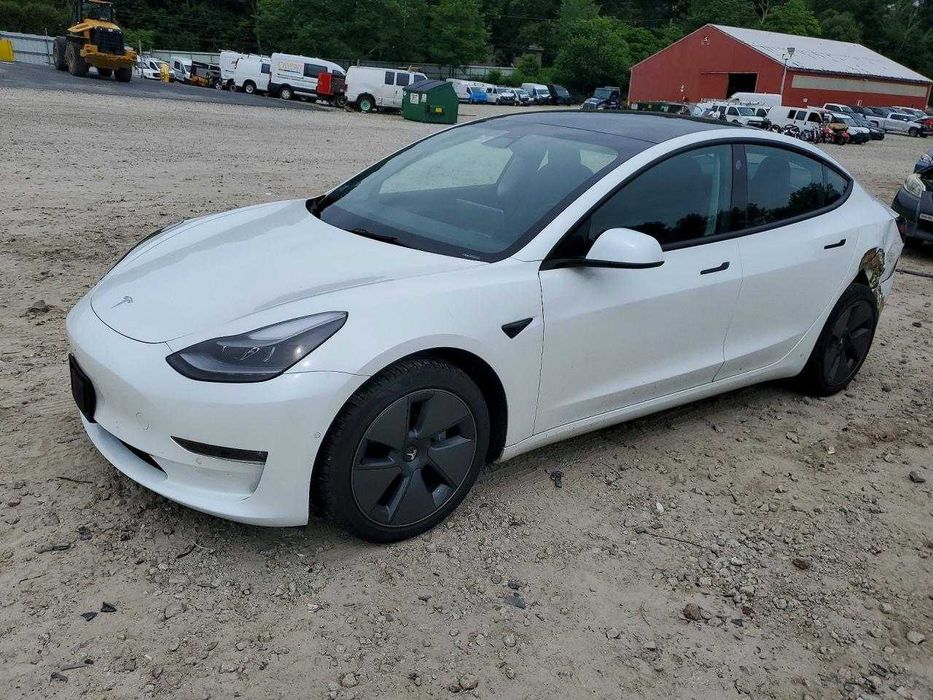 Tesla Model 3 Long Range (2022)