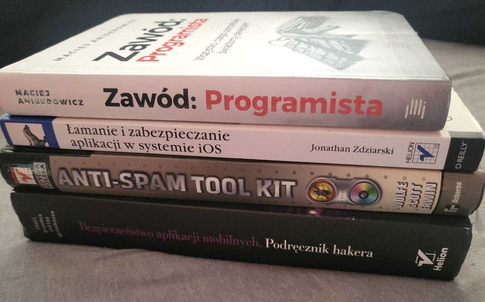 Podręcznik hakera, Łamanie aplikacji, iOS, Zawód programista, Ant-Spam