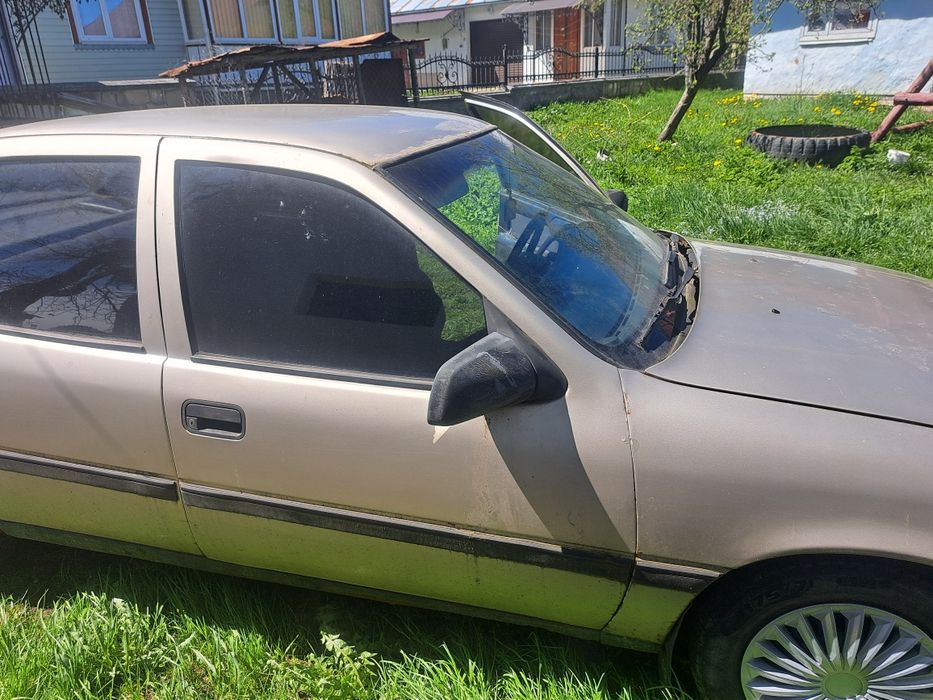 Опель Вектра на продаж