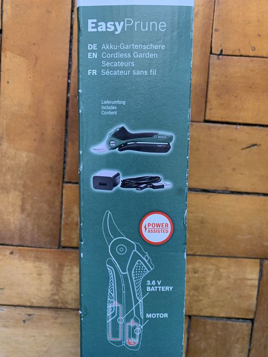 Аккумуляторный секатор BOSCH EasyPrune New