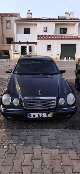 Mercedes-Benz Classe E 230 (W210) 2.3 Gasolina de 1997 – Vendido no estado em que se encontra
