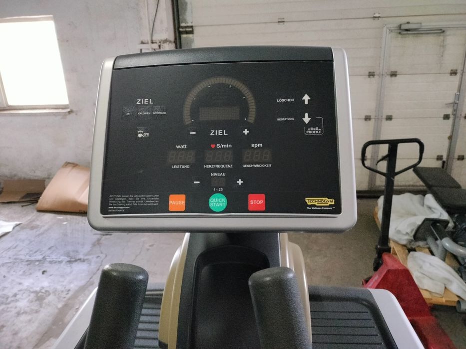 Orbitrek technogym Vario 500led