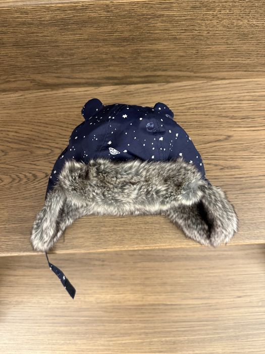 Czapka zimowa 86 H&M z futerkiem dla chłopca granatowa ciepła polar