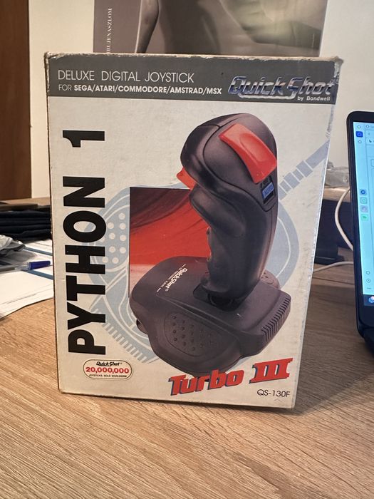 Python 1 joystic Atari Comodore