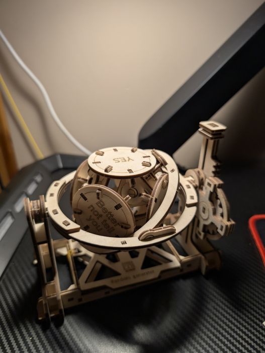 Конструктор Ugears Stem Lab. Random generator. Зібраний.